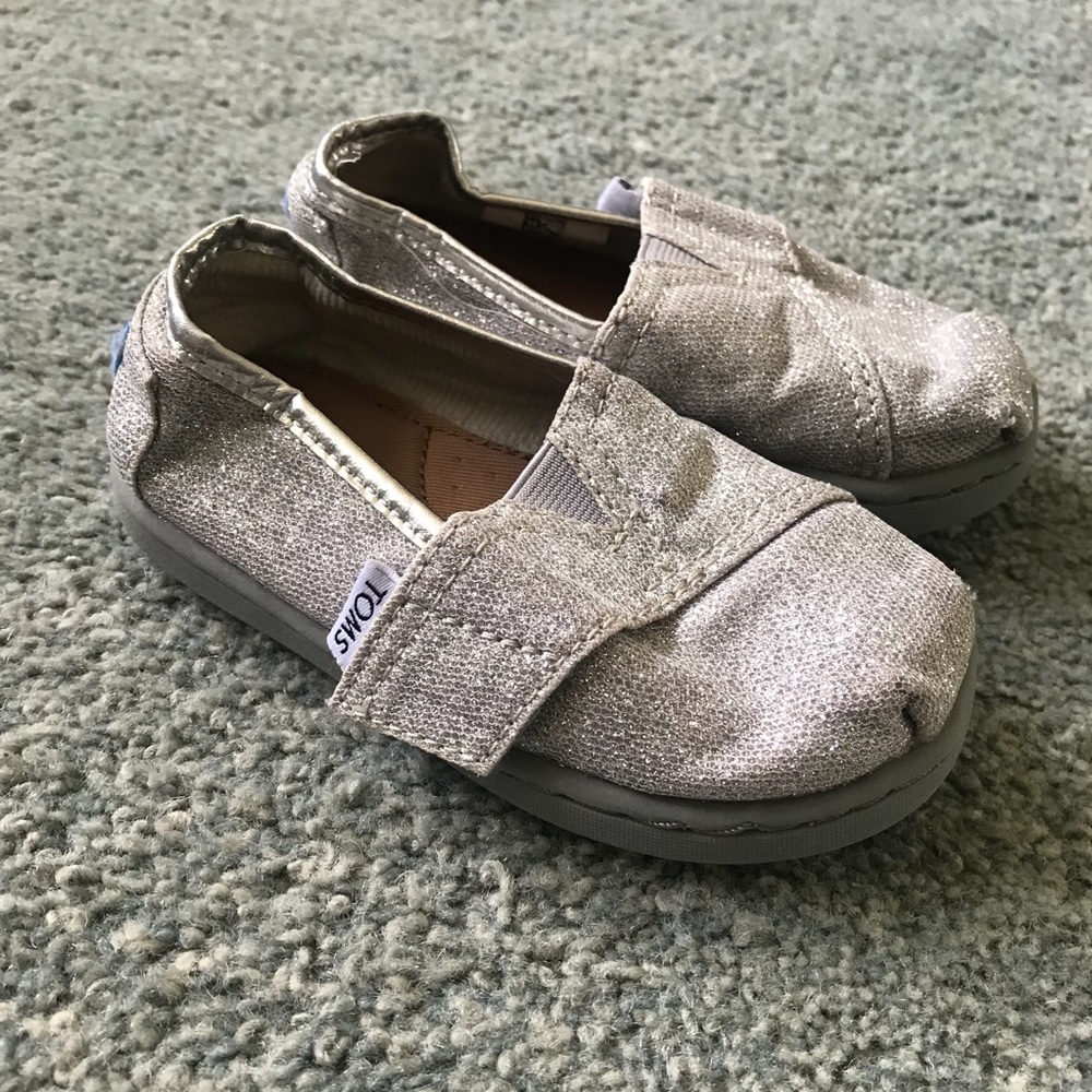 Toddler girls Tom shoes